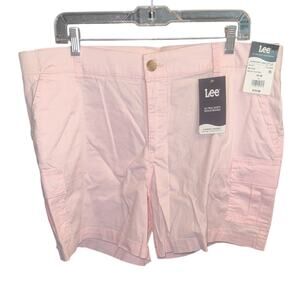 Lee Women's Light Pink Cargo Shorts with Side Pockets Size 16 NWT
